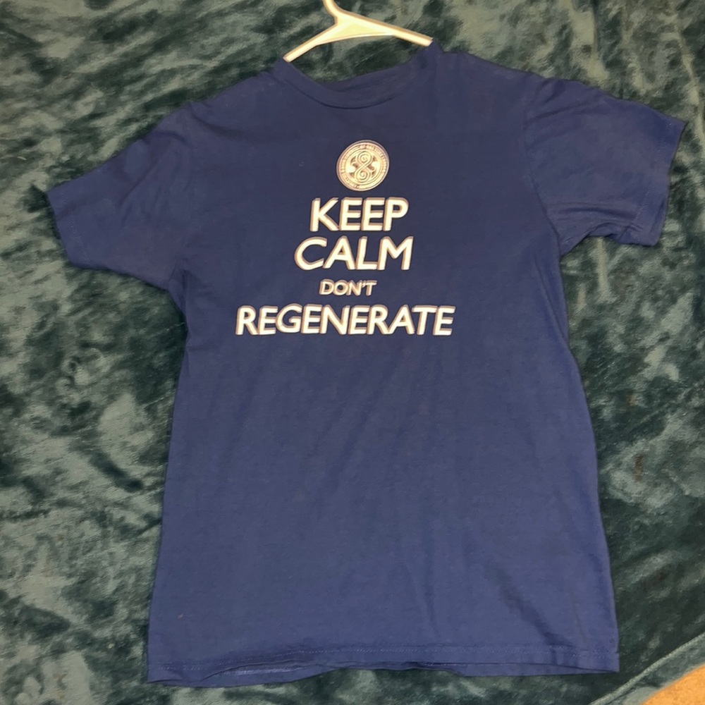 Doctor Who men’s medium tee.